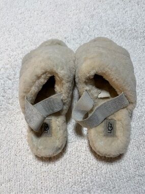 UGG Shearling Slide Slippers Cream Elastic Strap Women’s 8
